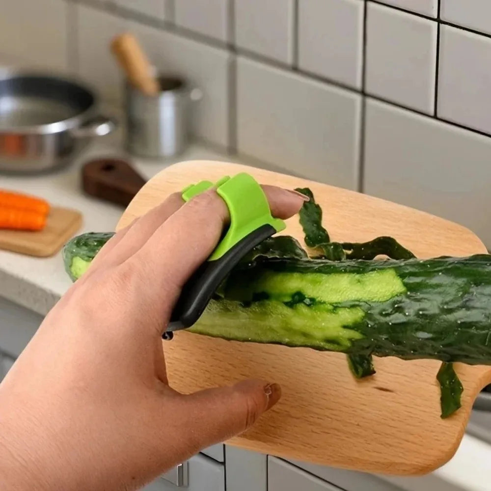 Black Green Vegetable Peeler – Sharp Blade Non-Slip Kitchen & Camping Tool