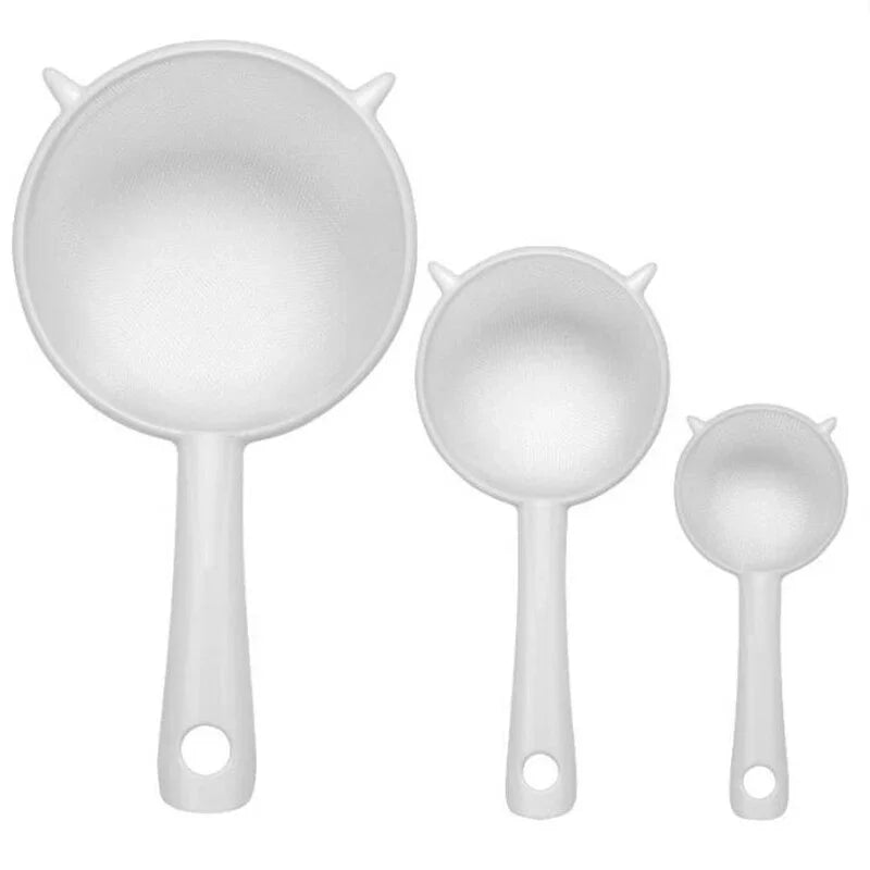 Handheld Plastic Tea Strainer Sieve for Flour, Juice and Kitchen Use
