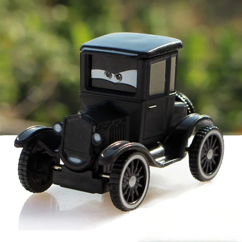 Disney Pixar Cars 3 Toys Lightning Mcqueen Mack Uncle Collection 1:55 Diecast Vehicles Alloy Car Toy Model For Children Gifts