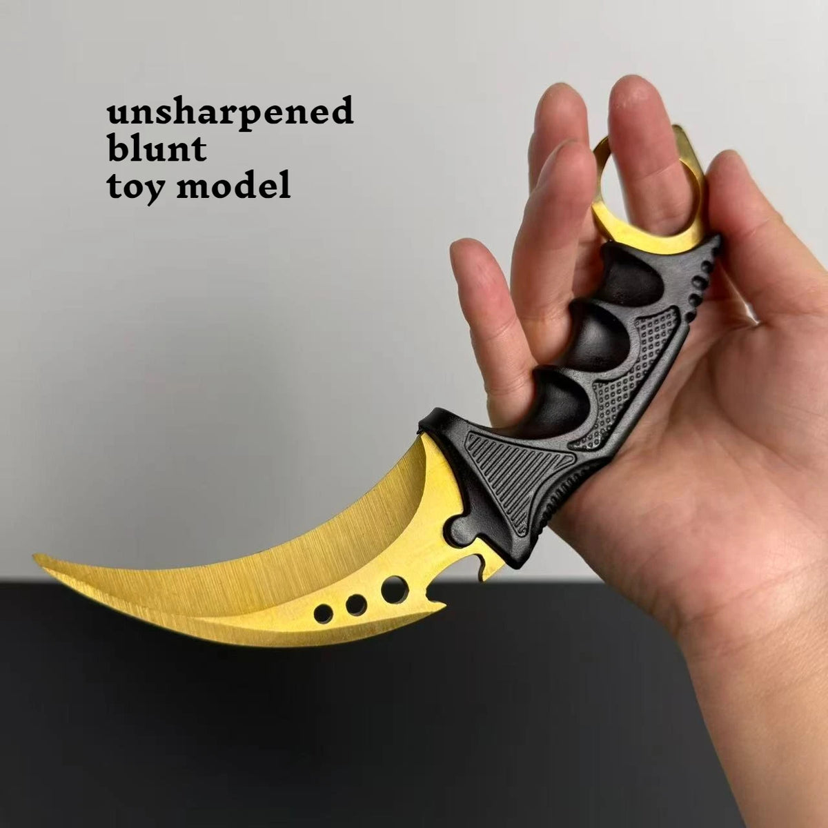 CS Karambit Toy – Safe Cosplay Claw Knife with Plastic Sheath