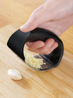 Stainless Steel Garlic Press – Manual Garlic Crusher & Mincer