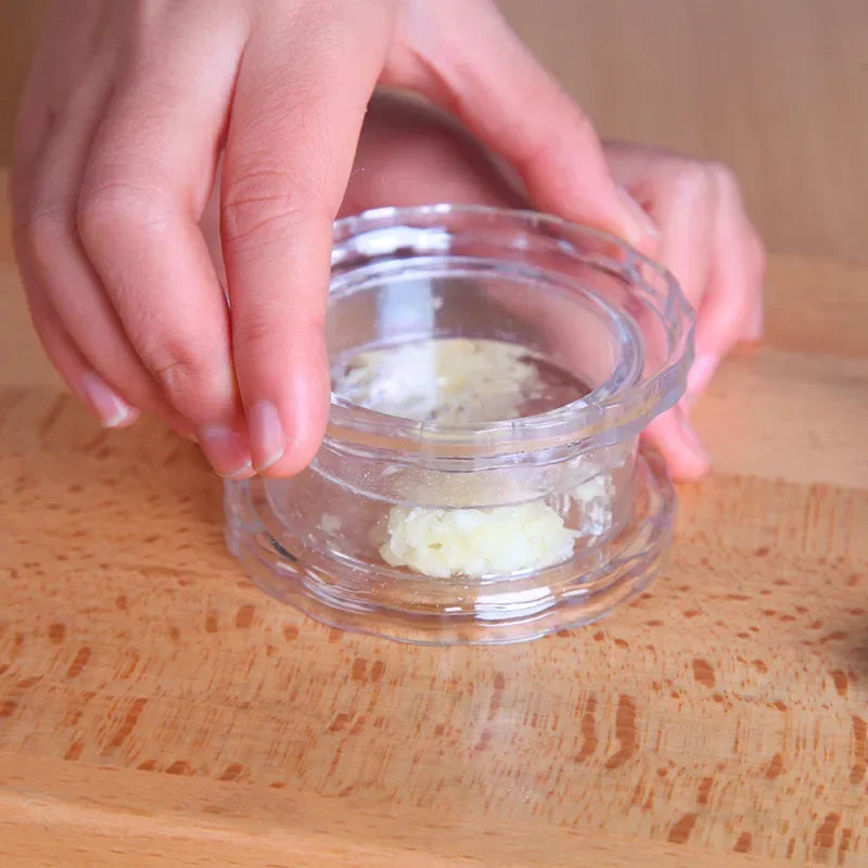 Manual Multifunctional Garlic Crusher – Rolling Garlic Press & Chopper