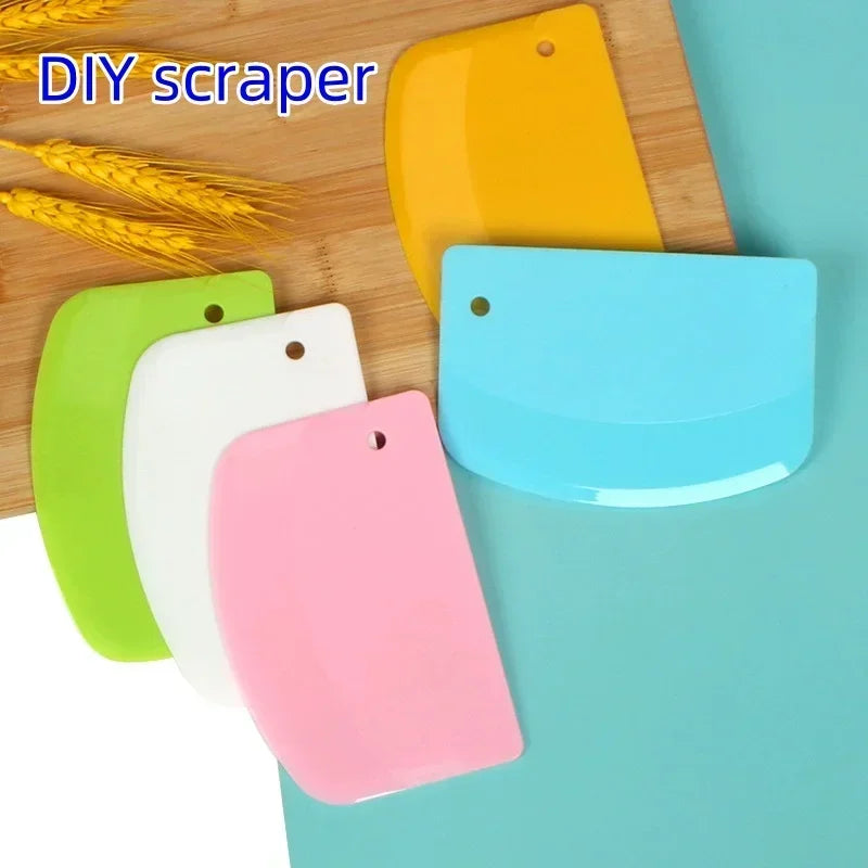 Plastic Cake Scraper Dough Cutter for Baking and Cake Decorating