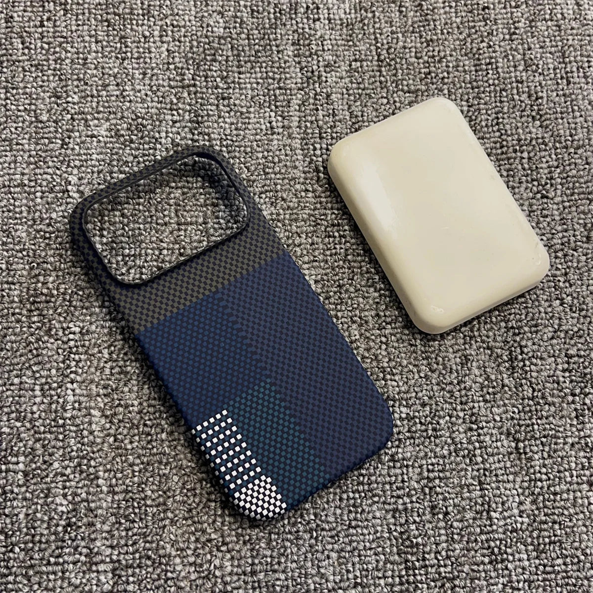 Carbon Fiber Texture Leather for MagSafe Wireless Charging Phone Case for iPhone 18 17 16 15 14 13 12 Pro Max Protective Cover