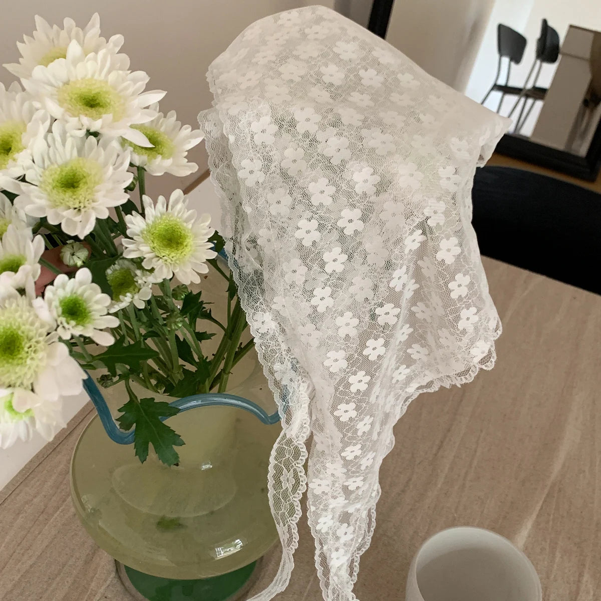 Lace Flower Elegant Temperament Lace Female Flower White Sweet Triangle Scarf Thin Breathable Ribbon Artistic Style Travel Photo