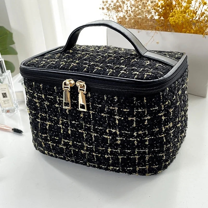 Knitted Portable Makeup Bag with Large Storage Capacity