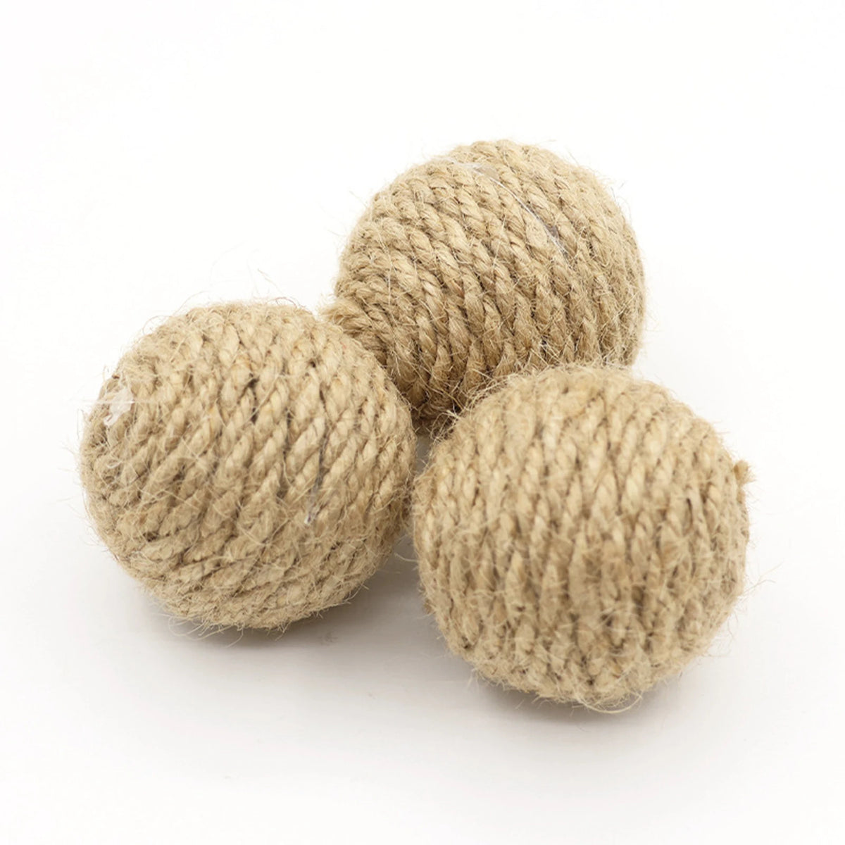 Handwoven Hemp Rope Cat Ball for Interactive Rolling and Scratching