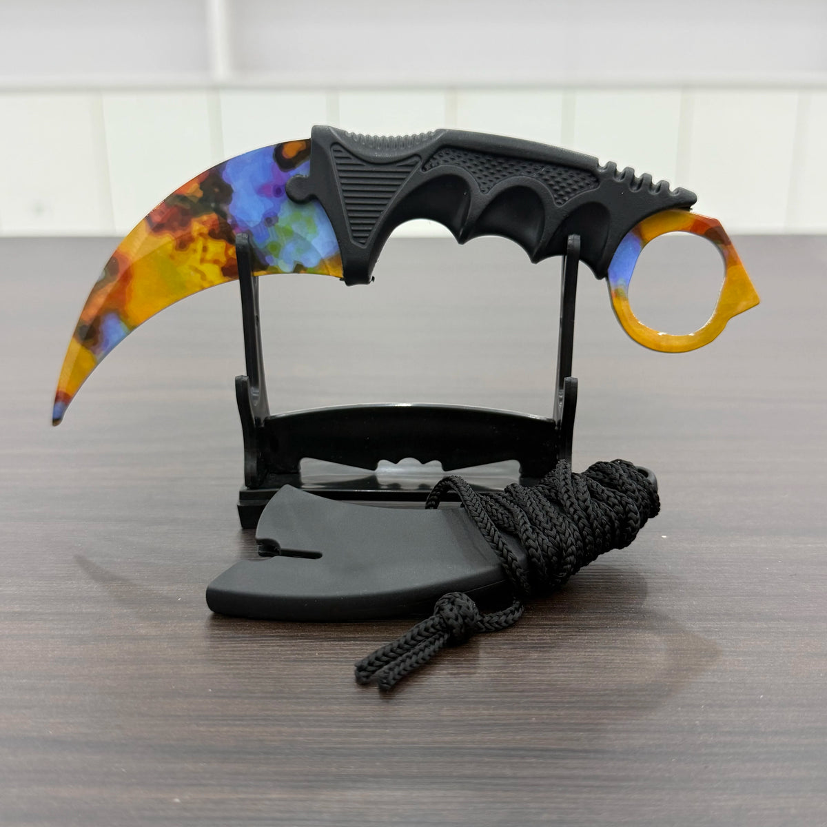 Sakura Karambit Toy – Cosplay Prop & Decorative Claw Model