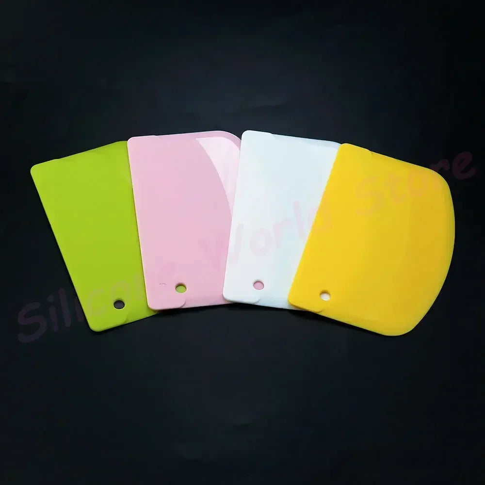 Plastic Cake Scraper Dough Cutter for Baking and Cake Decorating
