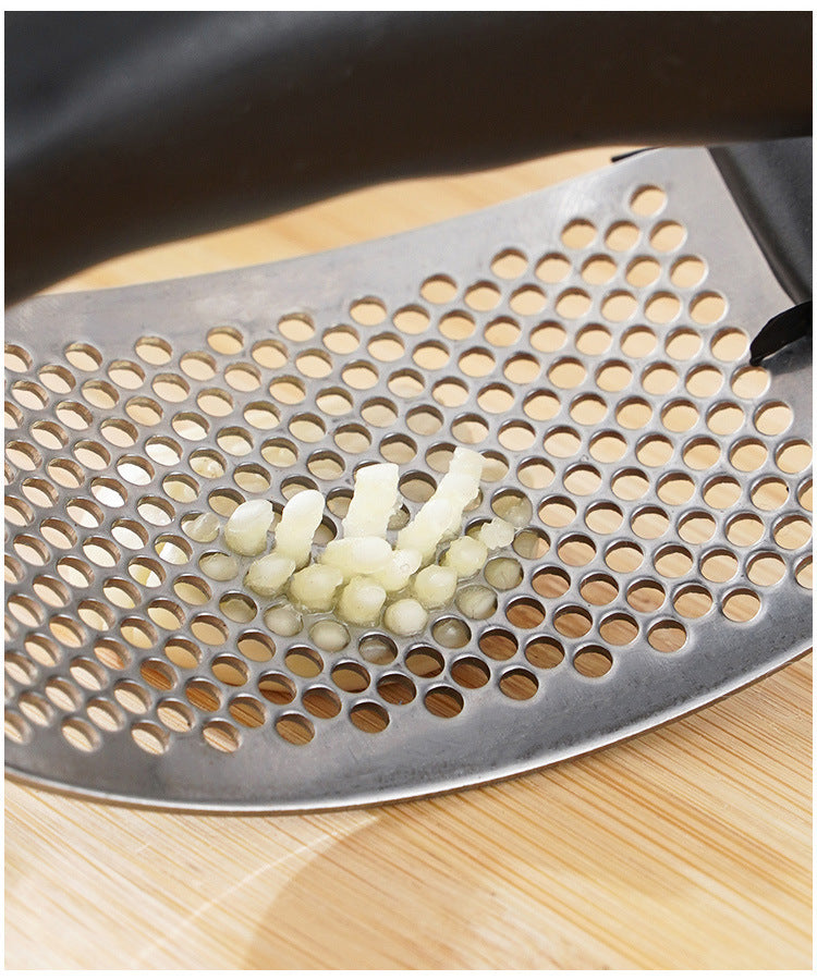 Stainless Steel Garlic Press – Manual Garlic Crusher & Mincer