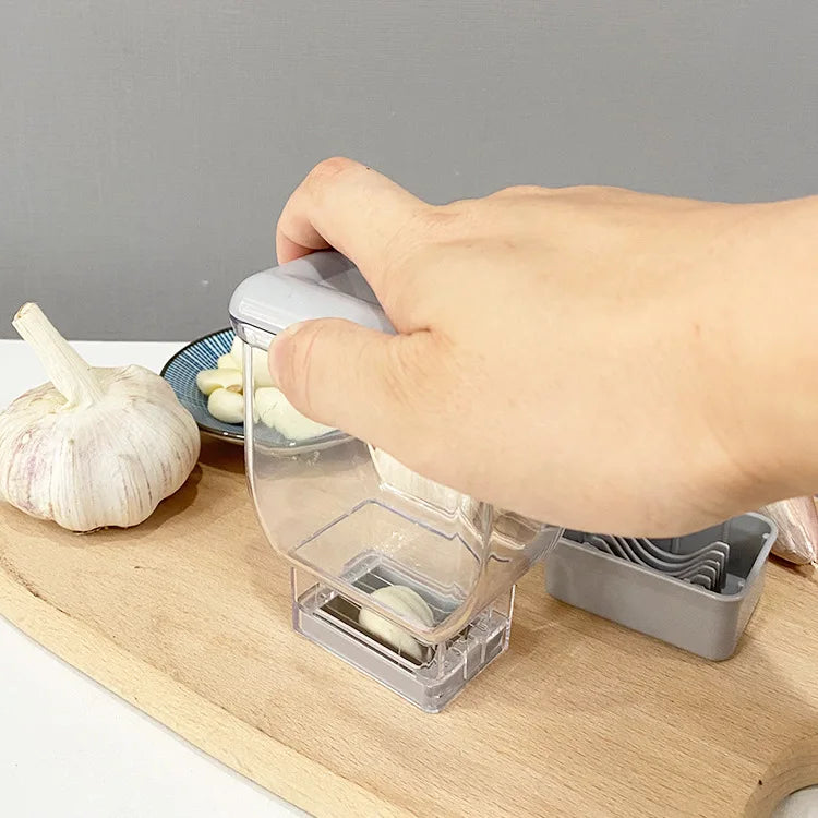 Manual Garlic Press Grinder – Multifunction Garlic Crusher, Cutter & Peeler Kitchen Tool
