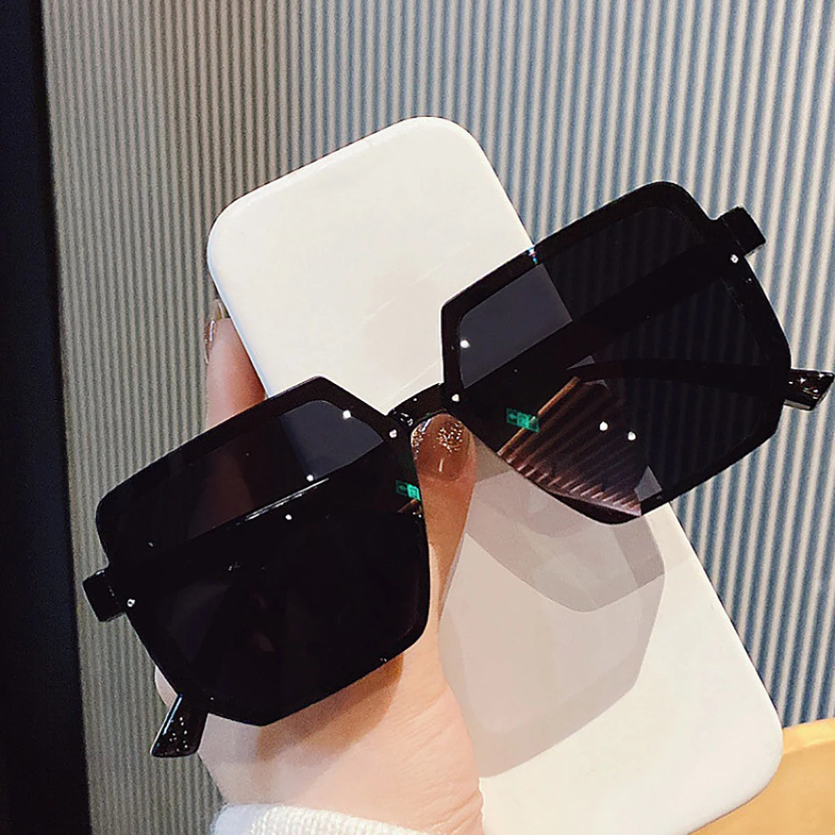 Big Frame Vintage Square UV400 Sunglasses for Men & Women