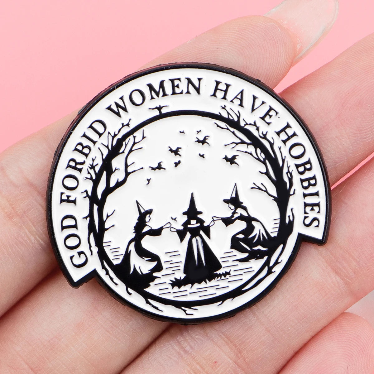 Vintage Witch Enamel Pin Fantasy Brooch Pines Lapel Pins Badge on Backpack Clothing Accessories Halloween Jewelry Party Gifts