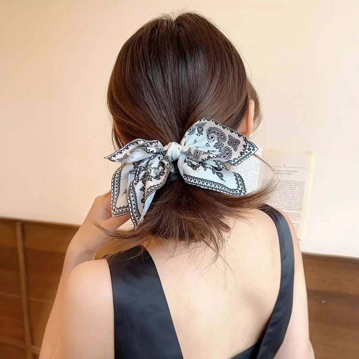 Women's Style Brown Cashew Flower Bow Hair Clip High-End and Elegant Hair Clip Shark Clip Fashion Headwear Girls Headdress