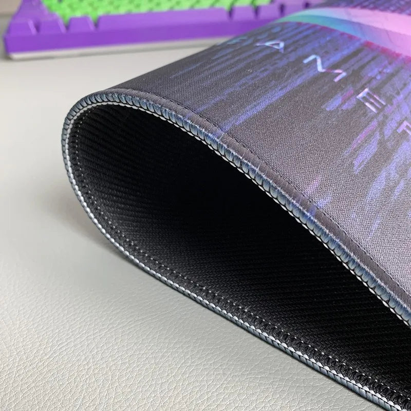 Extended gaming mouse pad with Japanese samurai design, oversized, seam edge, washable, non-slip rubber sole, 31.5x11.8 inches