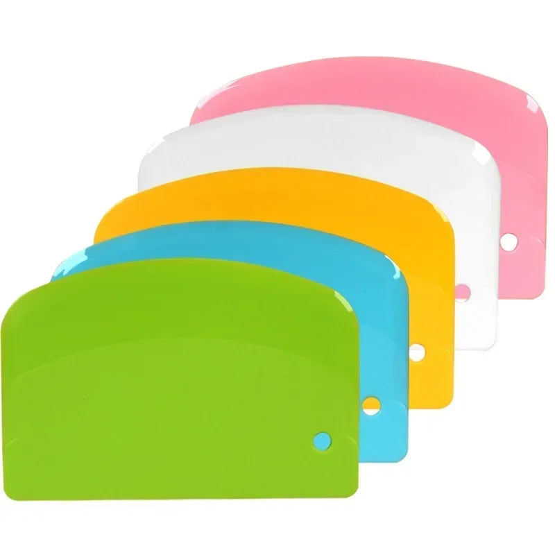 Plastic Cake Scraper Dough Cutter for Baking and Cake Decorating